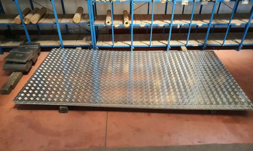 aluminijumski nagazni lim